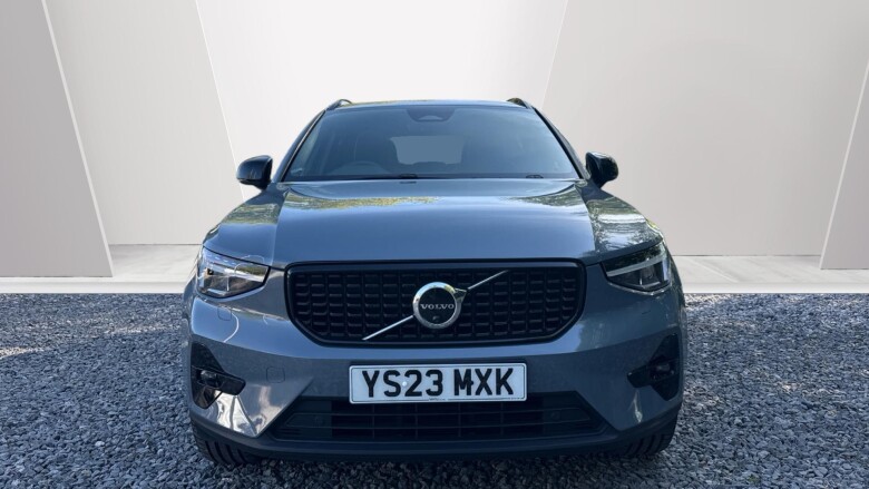 Volvo XC40 2.0 B4P Ultimate Dark 5dr Auto Petrol Estate